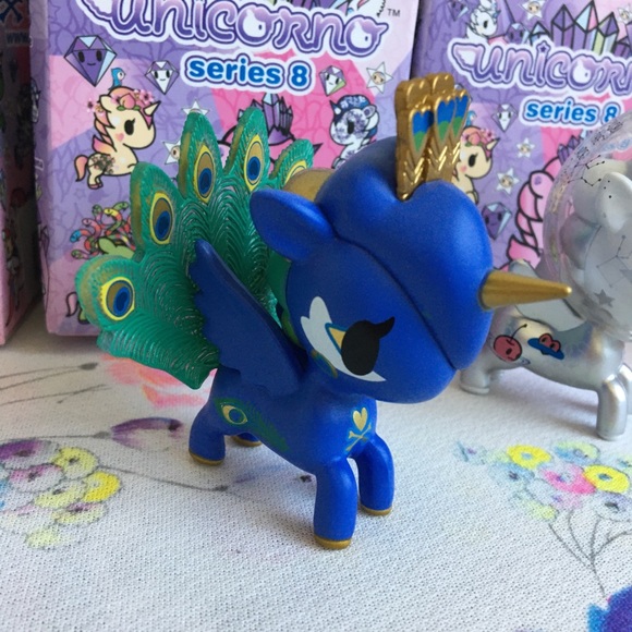 Five tokidoki Unicorno from series 8 - Picture 3 of 6